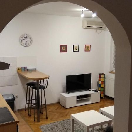 Jovana'S Apartment Novi Sad Ngoại thất bức ảnh