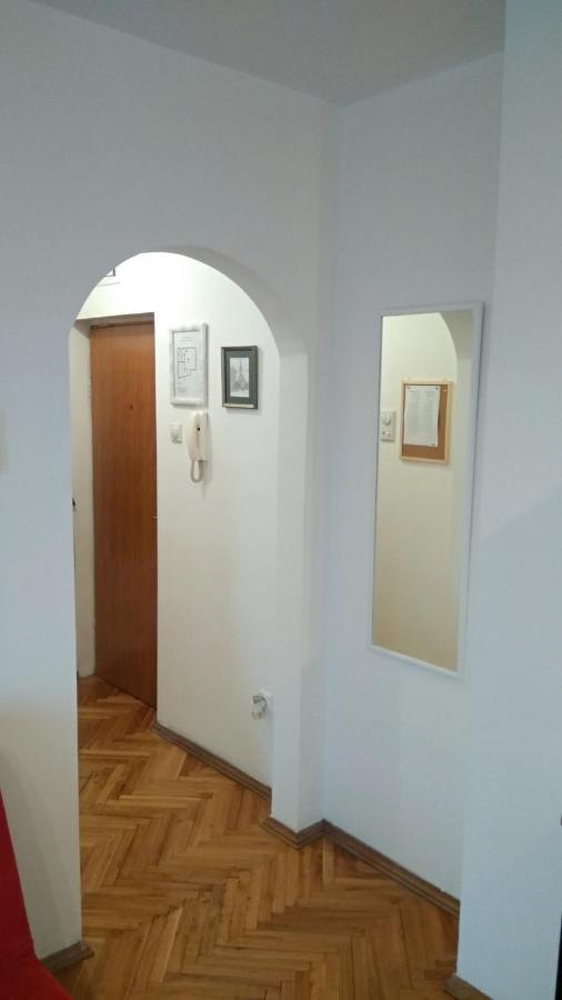 Jovana'S Apartment Novi Sad Ngoại thất bức ảnh